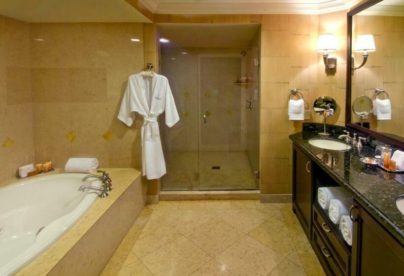 استودیوی استاندارد با چشم‌انداز دریا, The Atlantic Hotel & Spa