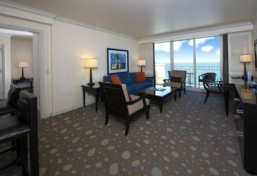 سوییت با چشم‌انداز دریا, The Atlantic Hotel & Spa
