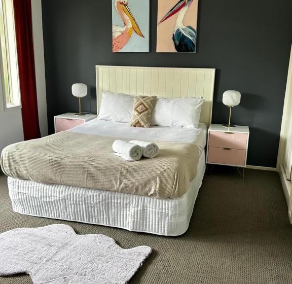 اتاق استاندارد با تخت دو نفره بزرگ, Apartments At Glen Isla