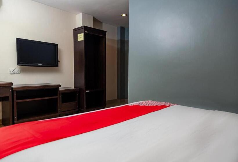 اتاق لوکس با تخت بزرگ, Oyo 90055 Mansion Inn