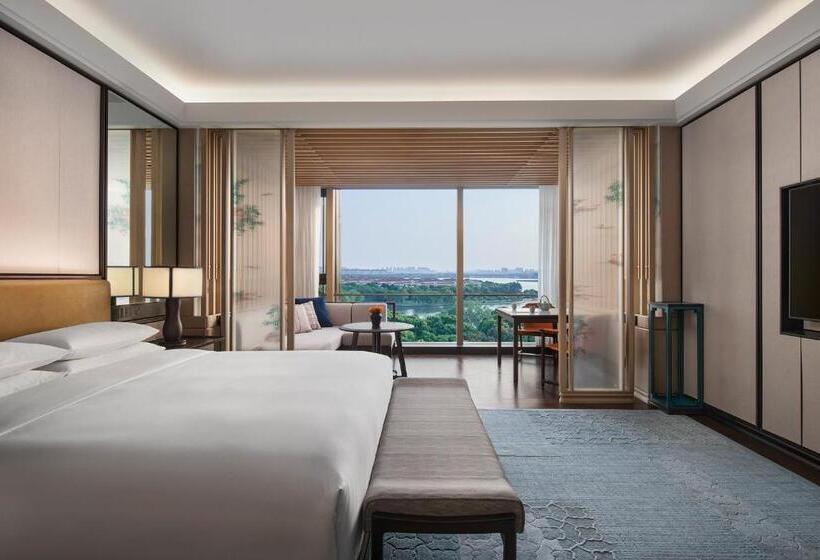 اتاق استاندارد با تخت بزرگ, Park Hyatt Suzhou