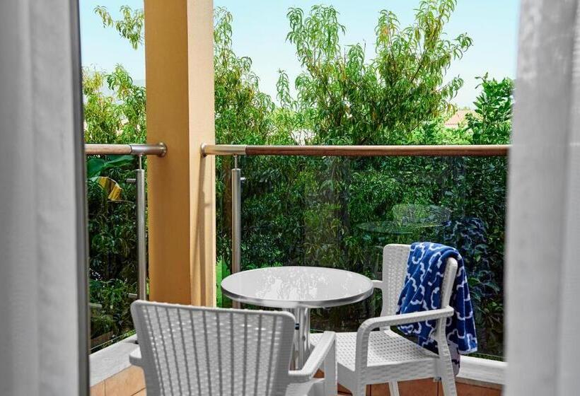 سوییت جونیور, Tui Blue Tropical