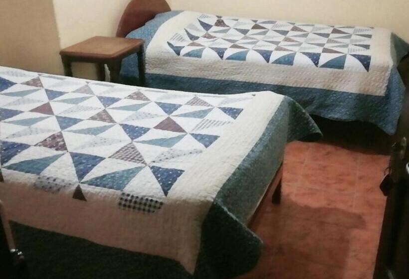 اتاق استاندارد با سرویس بهداشتی مشترک, Hostal Valle Hermoso