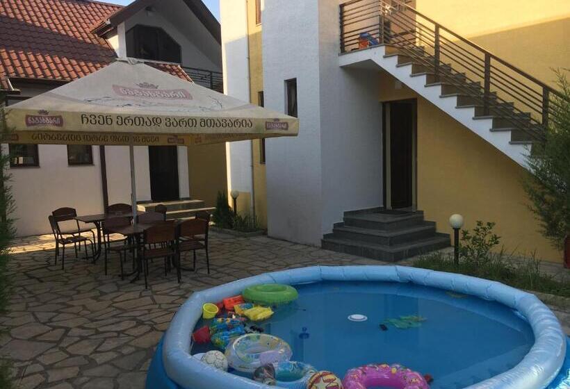 آپارتمان 1 خوابه با بالکن, Aparthotel Family