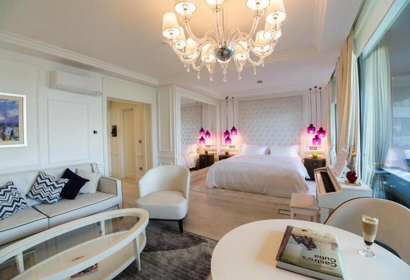 سوئیت پرزیدنت, Boutique Hotel Vissi D Arte