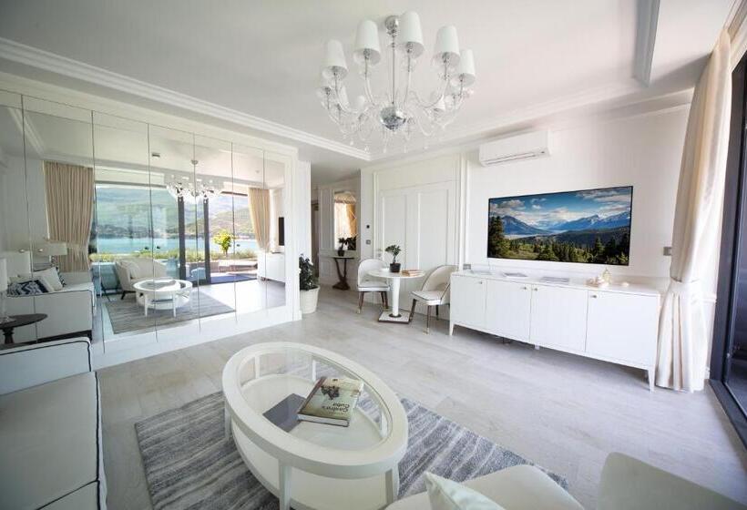 سوئیت پرزیدنت, Boutique Hotel Vissi D Arte
