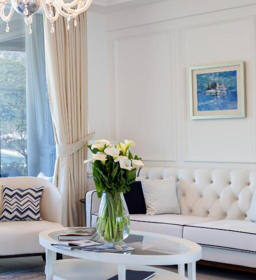 سوئیت اجرایی با چشم‌انداز دریا, Boutique Hotel Vissi D Arte