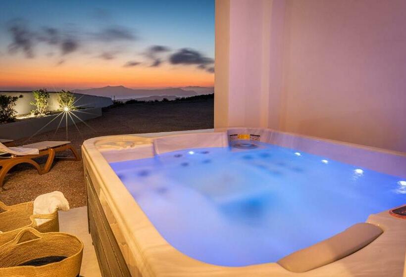 سوئیت جونیور دلوکس با چشم‌انداز, Caldera Stories Private Suites