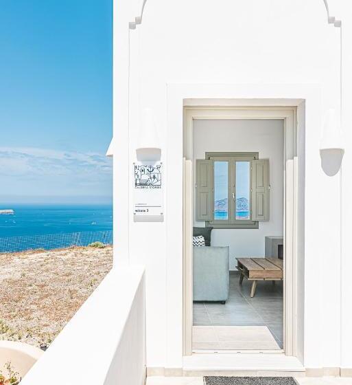 سوئیت دولوکس با چشم‌انداز, Caldera Stories Private Suites