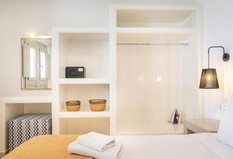 سوئیت جونیور دلوکس با چشم‌انداز, Caldera Stories Private Suites