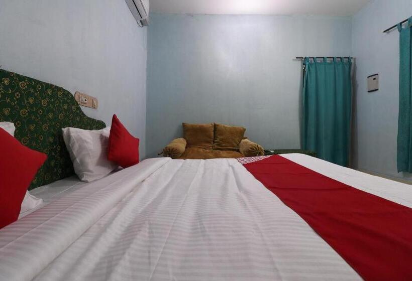 اتاق کلاسیک سه تخته, O Sandhra Apartments