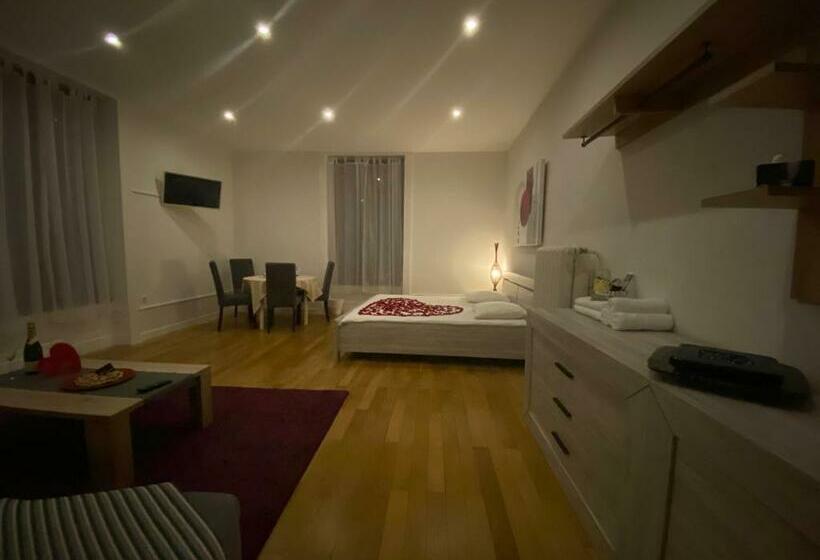 اتاق لوکس خانوادگی, B&b Guest House Du Lac