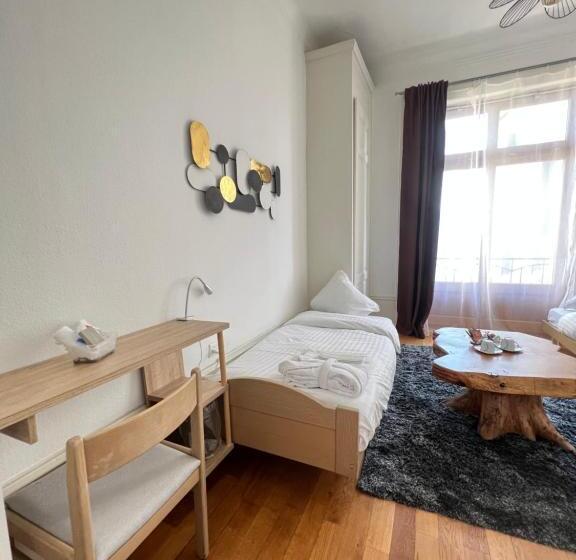 اتاق خانوادگی, B&b Guest House Du Lac