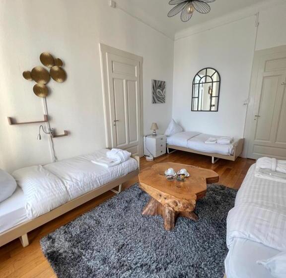 اتاق خانوادگی, B&b Guest House Du Lac