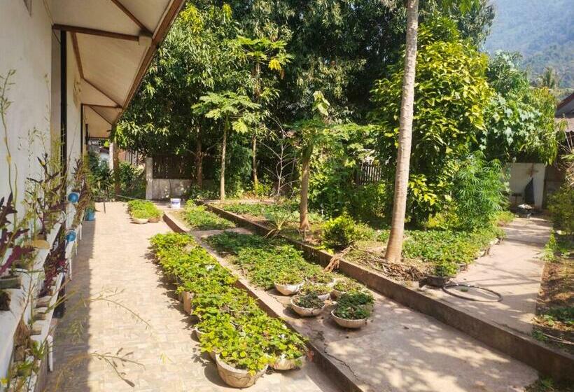 اتاق استاندارد با بالکن و چشم‌انداز دریا, Sunset Bungalows & Gh