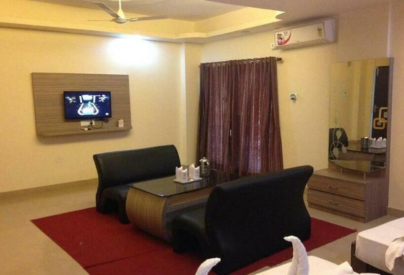 اتاق لوکس, New Digha
