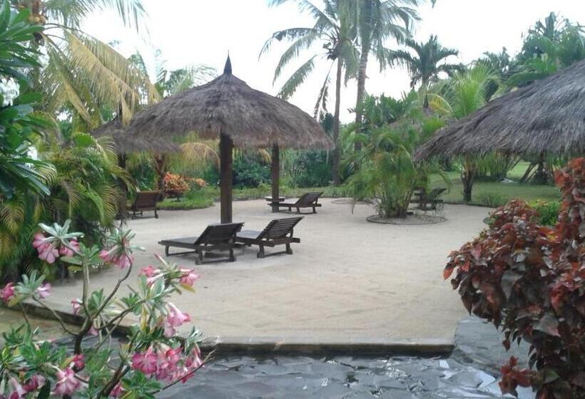 اتاق استاندارد با چشم‌انداز باغ, Medana Resort Lombok