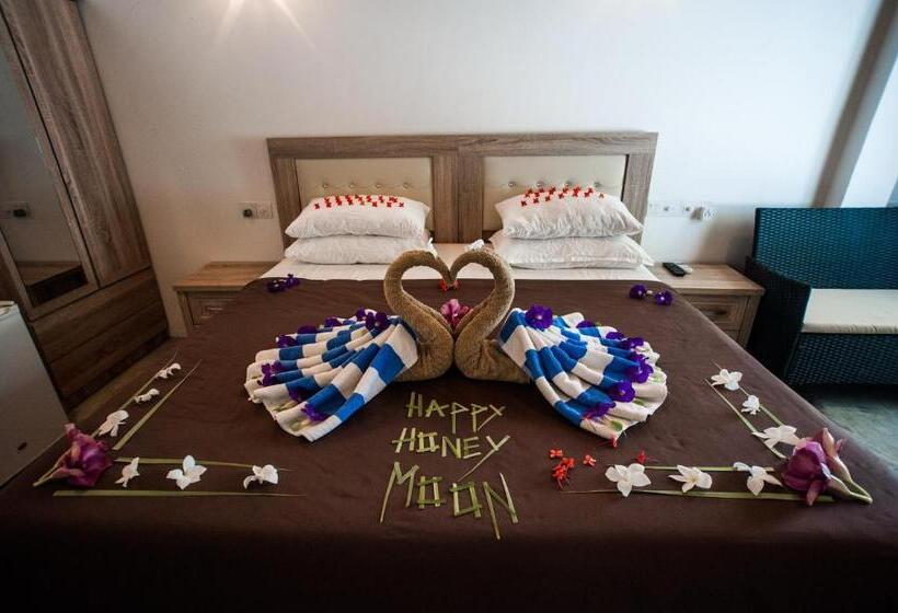 اتاق لوکس, Holiday Cottage Thoddoo, Maldives