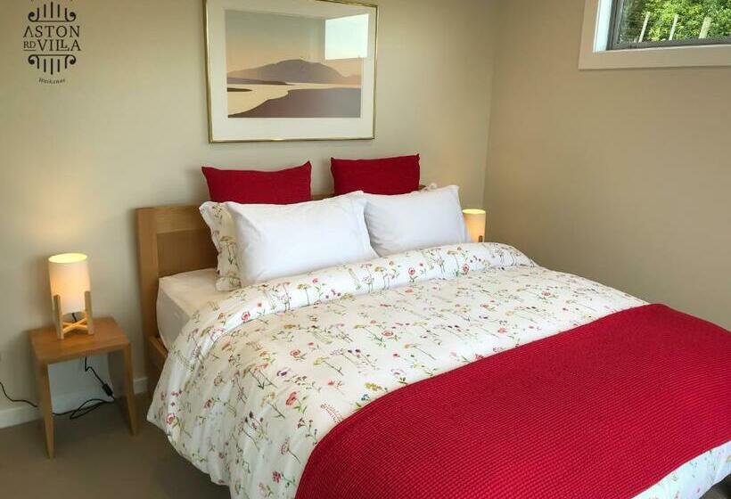 اتاق استاندارد با بالکن و چشم‌انداز دریا, Aston Road Villa Bed & Breakfast