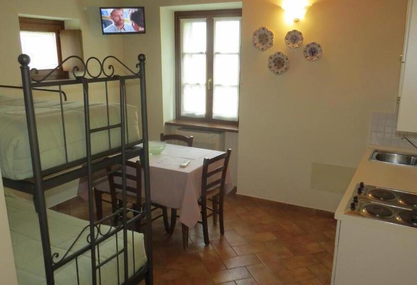 اتاق دوبلکس, Agriturismo La Staffa