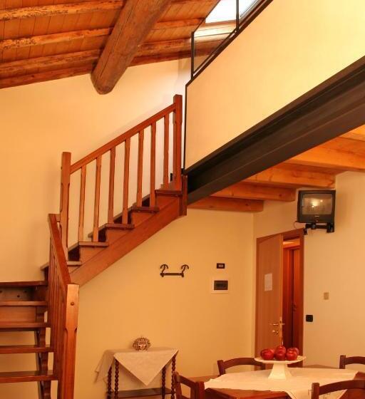 اتاق دوبلکس, Agriturismo La Staffa