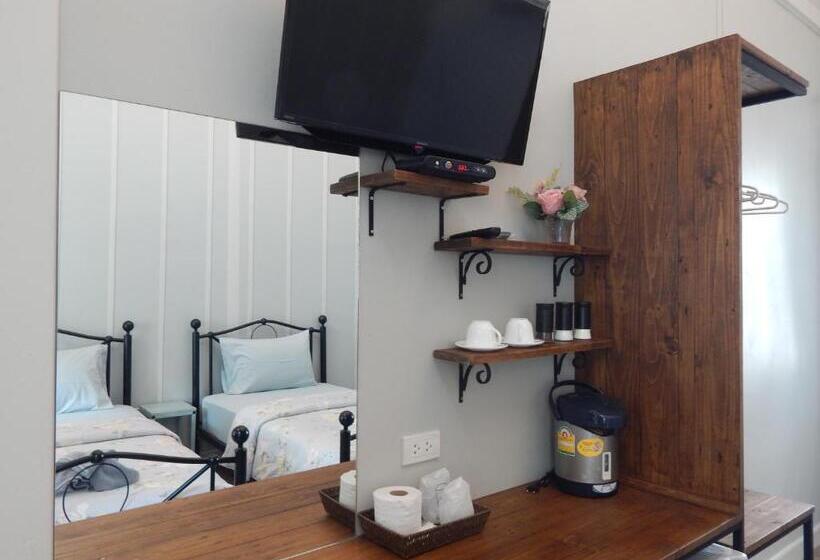 اتاق استاندارد با چشم‌انداز باغ, Sky Cottage Bungalow