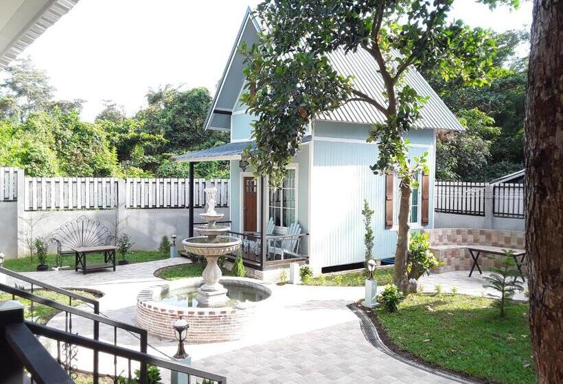 اتاق استاندارد چهارنفره با چشم‌انداز باغ, Sky Cottage Bungalow