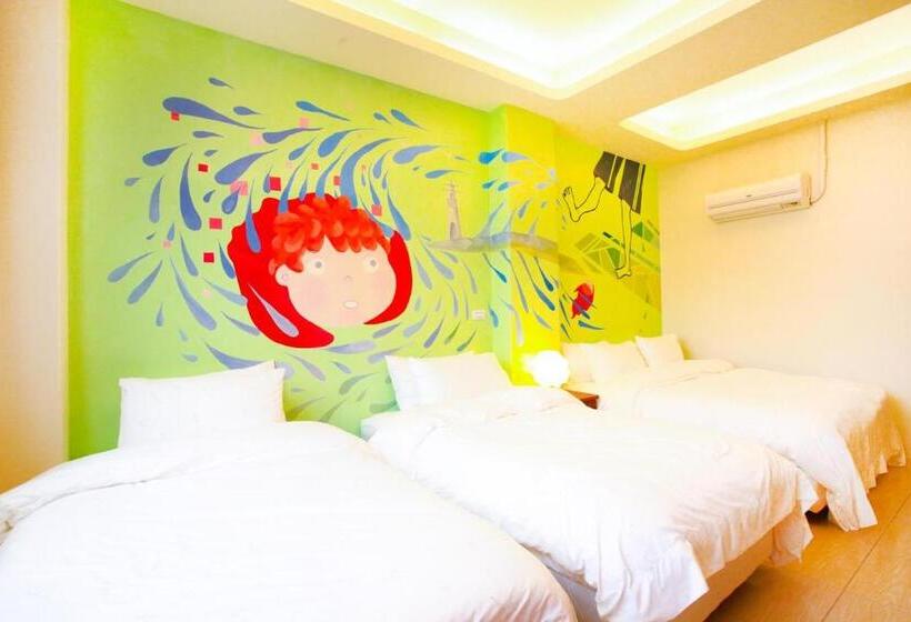 اتاق استاندارد چهار تخته با چشم‌انداز دریا, Mermaid B&b