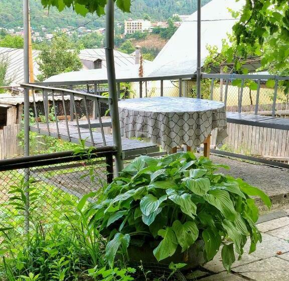 اتاق استاندارد با چشم‌انداز کوهستان, Achela S Guesthouse