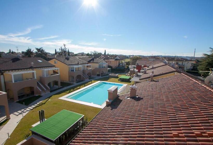 آپارتمان 1 خوابه همکف, Residence Fornaci