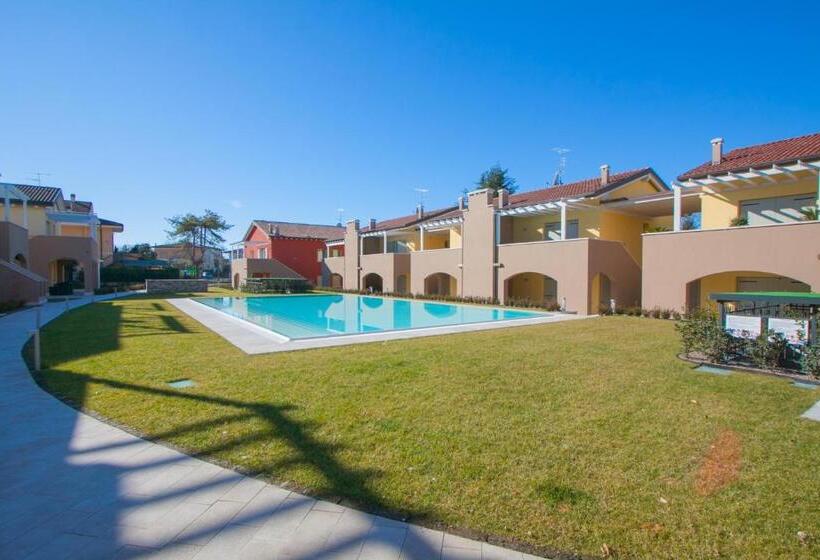 آپارتمان 1 خوابه همکف, Residence Fornaci