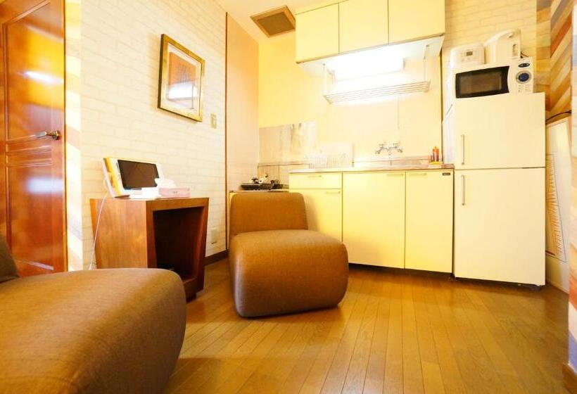 اتاق سوپریور سه تخته, Tomato Takayama Station