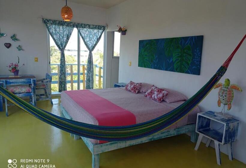 اتاق اساندارد با چشم‌انداز جانبی به دریا, Casa Vainilla Holbox Island