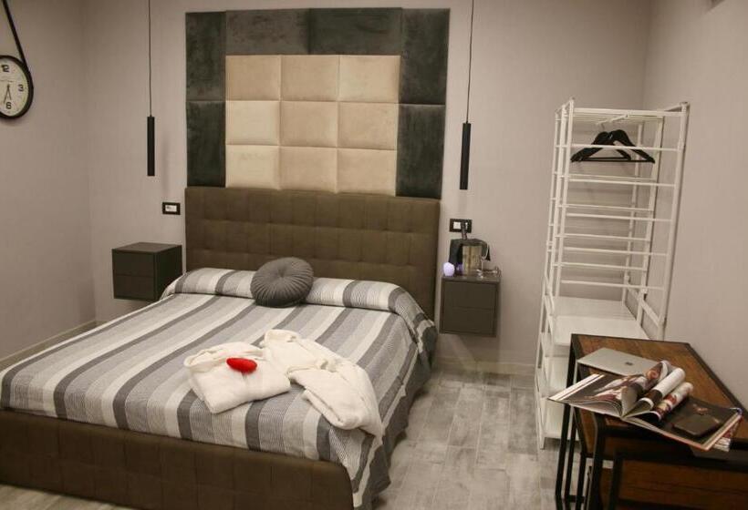 اتاق لوکس با بالکن, Balai Suite