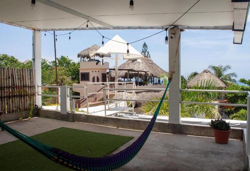 تختخواب در اتاق مشترک, Casa Daikiri