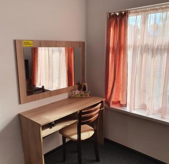 سوئیت با تخت بزرگ, Guest House Gurkov