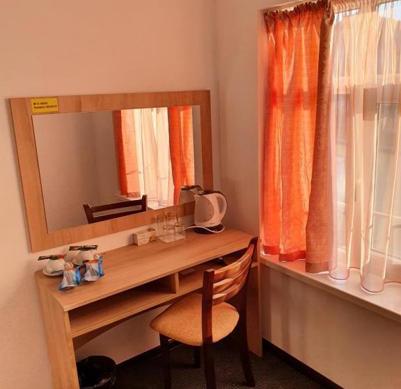 سوئیت با تخت بزرگ, Guest House Gurkov