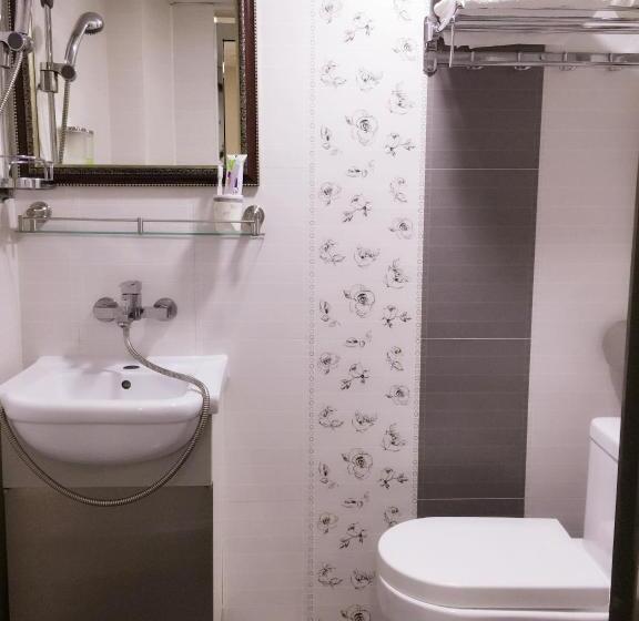 اتاق استاندارد سه نفره, Hk Tai San Guest House