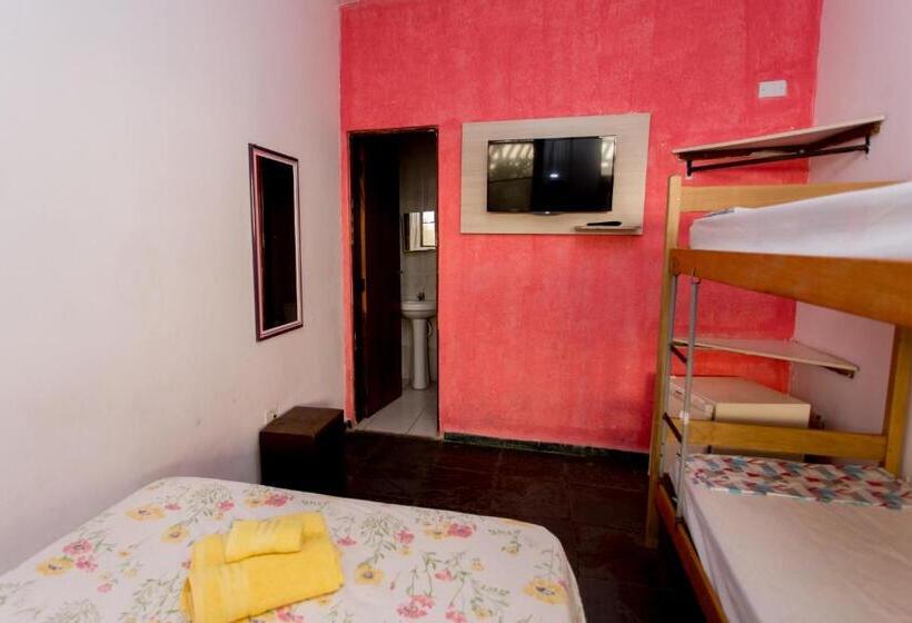 Economy Quadruple Room, Pousada Mar Virado