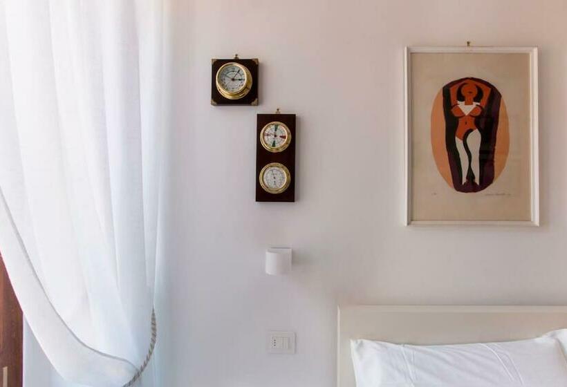 اتاق استاندارد, Oblò Portovenere Guesthouse