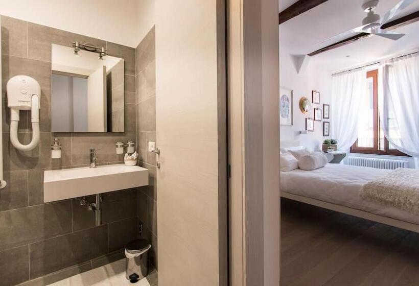 اتاق استاندارد, Oblò Portovenere Guesthouse