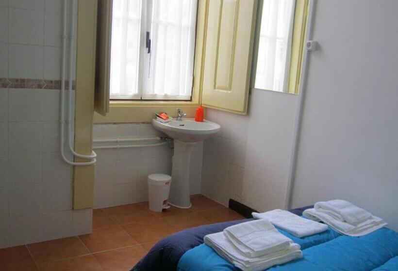 Standard room with outdoor bath, Alojamento Local Duarte's