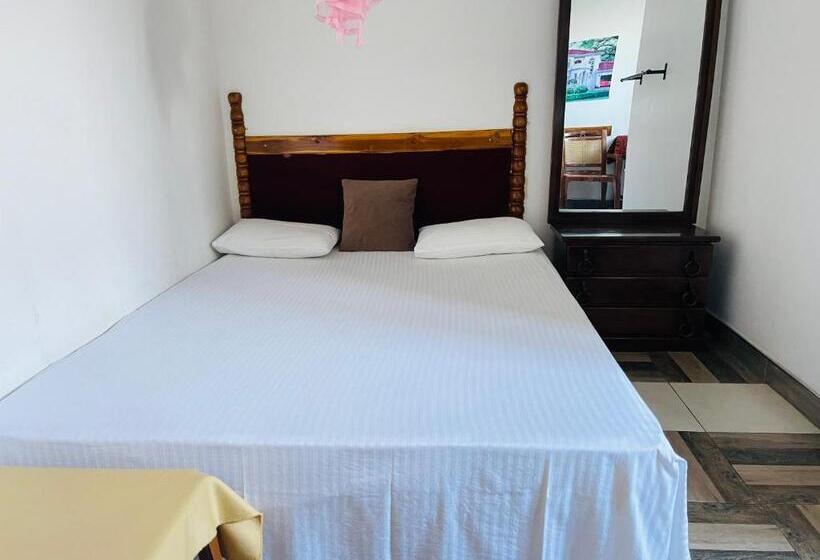 اتاق اکونومی, Dambulla Tourist Resort