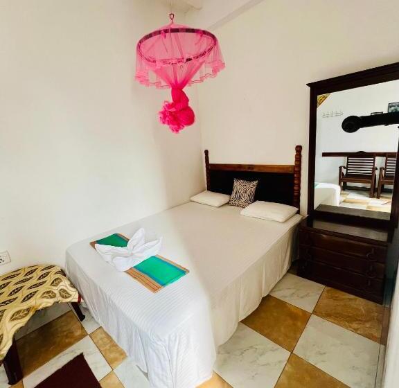 اتاق اکونومی, Dambulla Tourist Resort