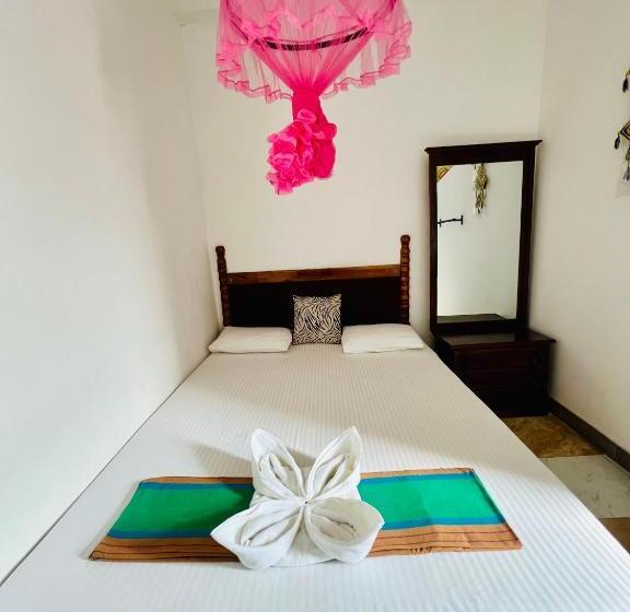 اتاق اکونومی, Dambulla Tourist Resort