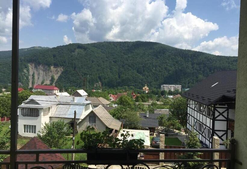سوئیت جونیور با چشم‌انداز کوهستان, Guest House Arnika