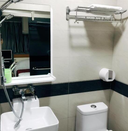 اتاق استاندارد چهار تخته, Hong Kong Tai San Guest House