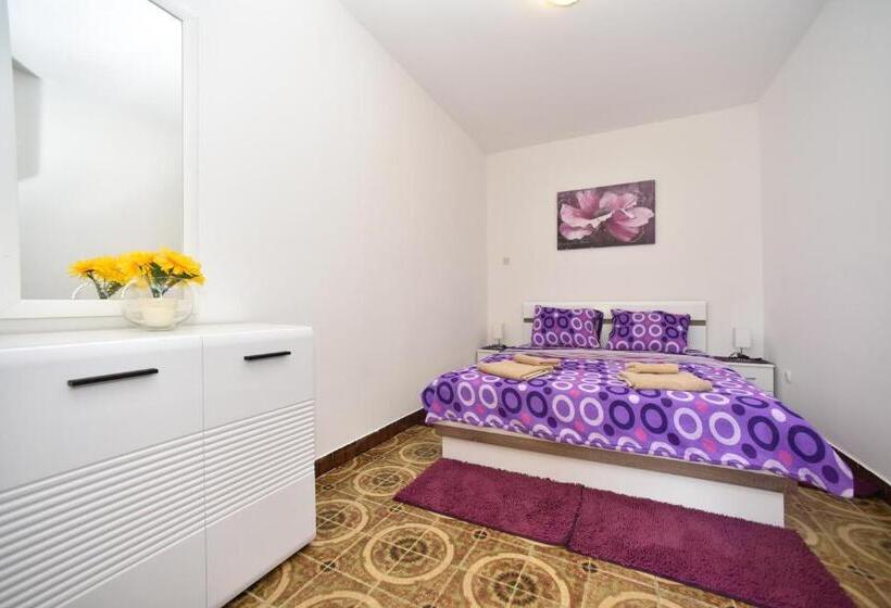 اتاق لوکس, Mg Apartments And Rooms
