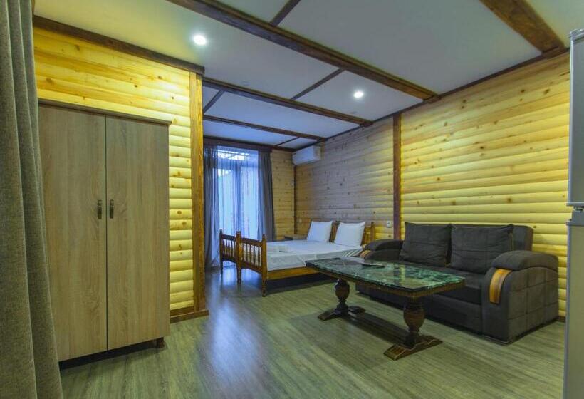 آپارتمان 1 خوابه با چشم‌انداز باغ, Sister's Warm Guest House