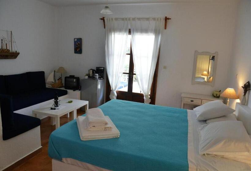 سوییت با چشم‌انداز باغ, Anofli Suites